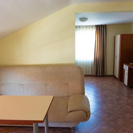 Zlatna Ribka Hotel เชอร์โนโมเรทส์ ภายนอก รูปภาพ
