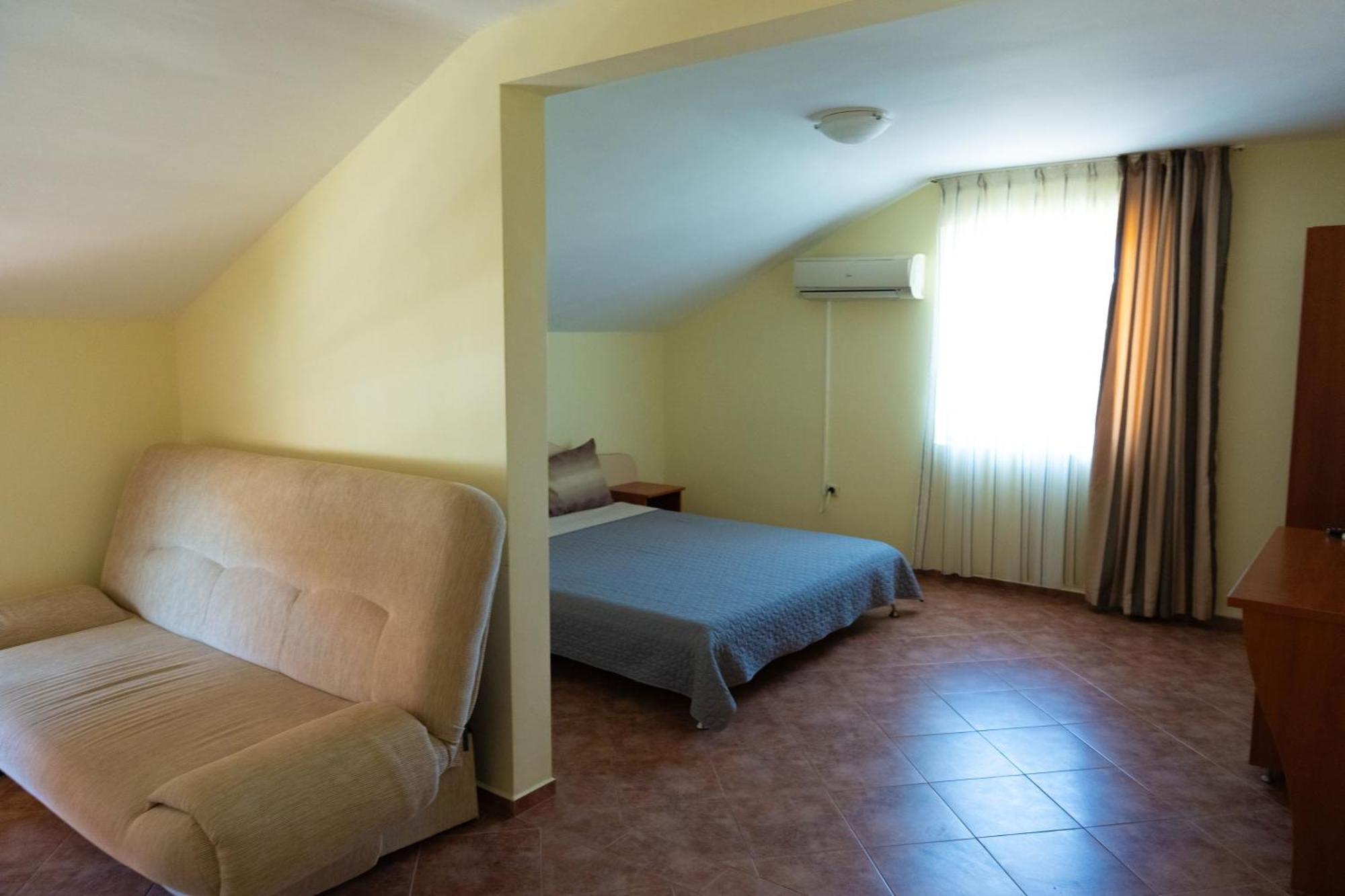 Zlatna Ribka Hotel เชอร์โนโมเรทส์ ภายนอก รูปภาพ