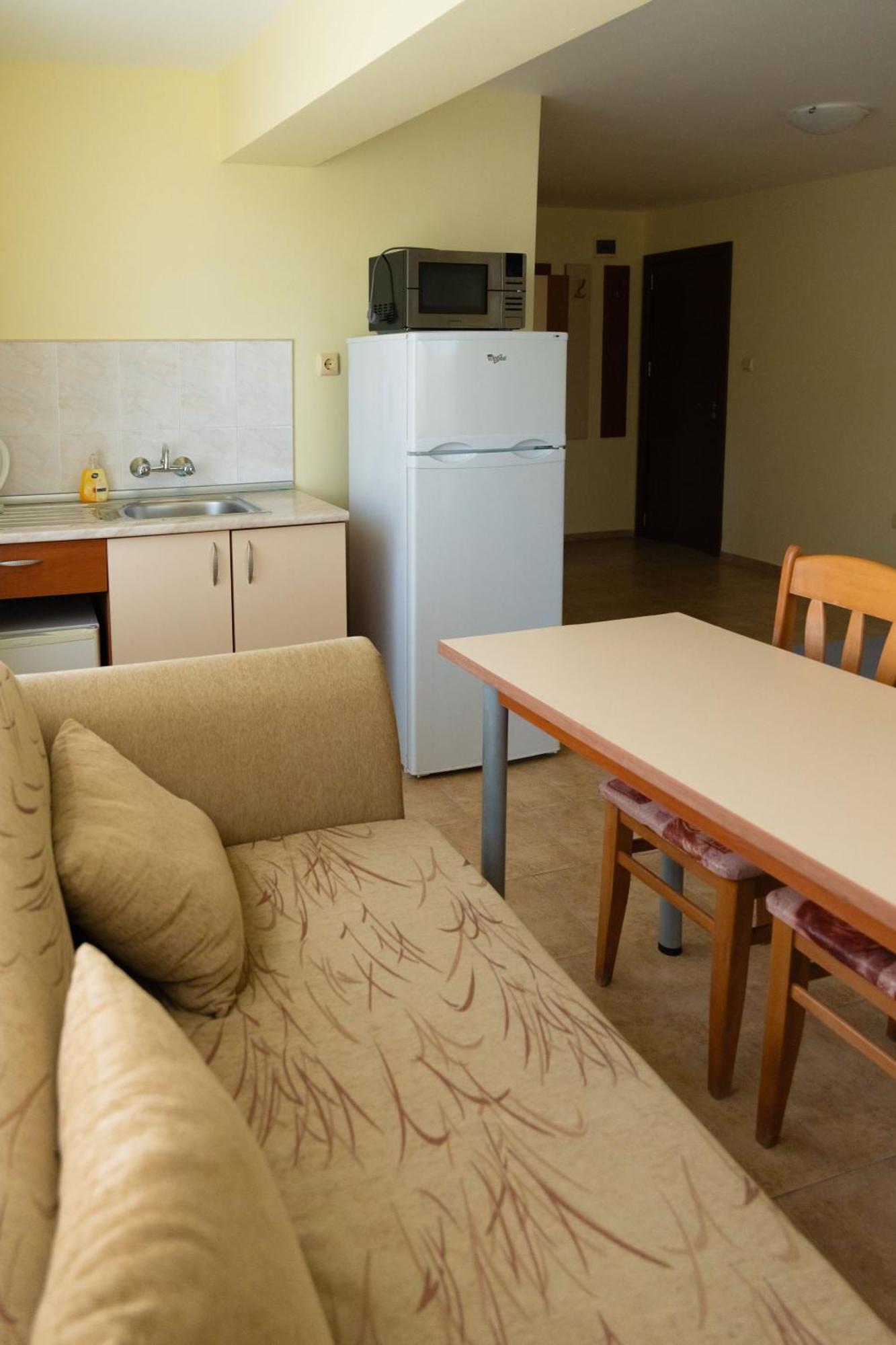 Zlatna Ribka Hotel เชอร์โนโมเรทส์ ภายนอก รูปภาพ