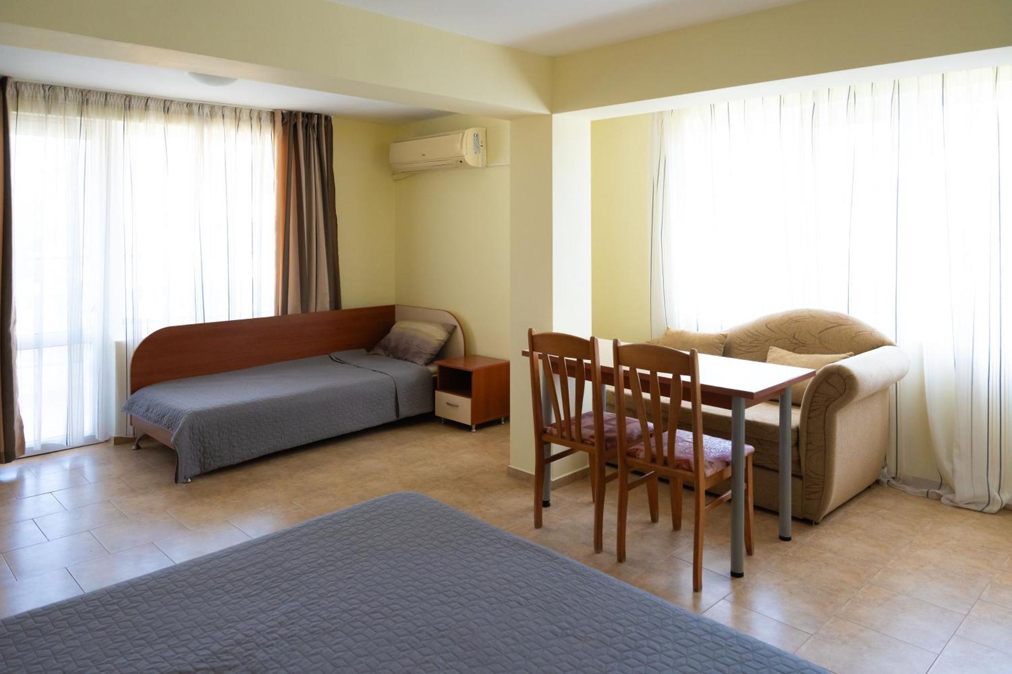 Zlatna Ribka Hotel เชอร์โนโมเรทส์ ภายนอก รูปภาพ