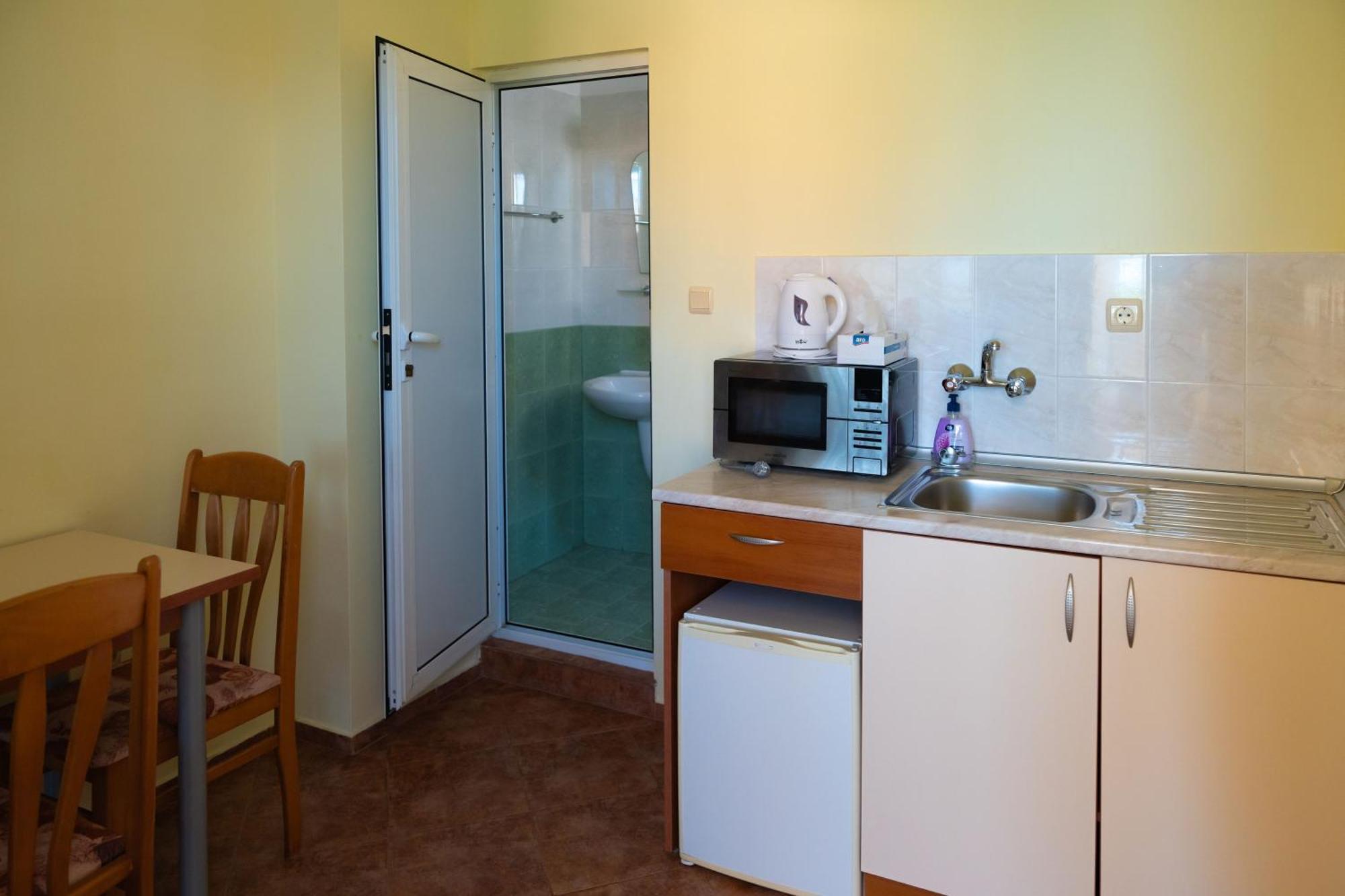 Zlatna Ribka Hotel เชอร์โนโมเรทส์ ภายนอก รูปภาพ