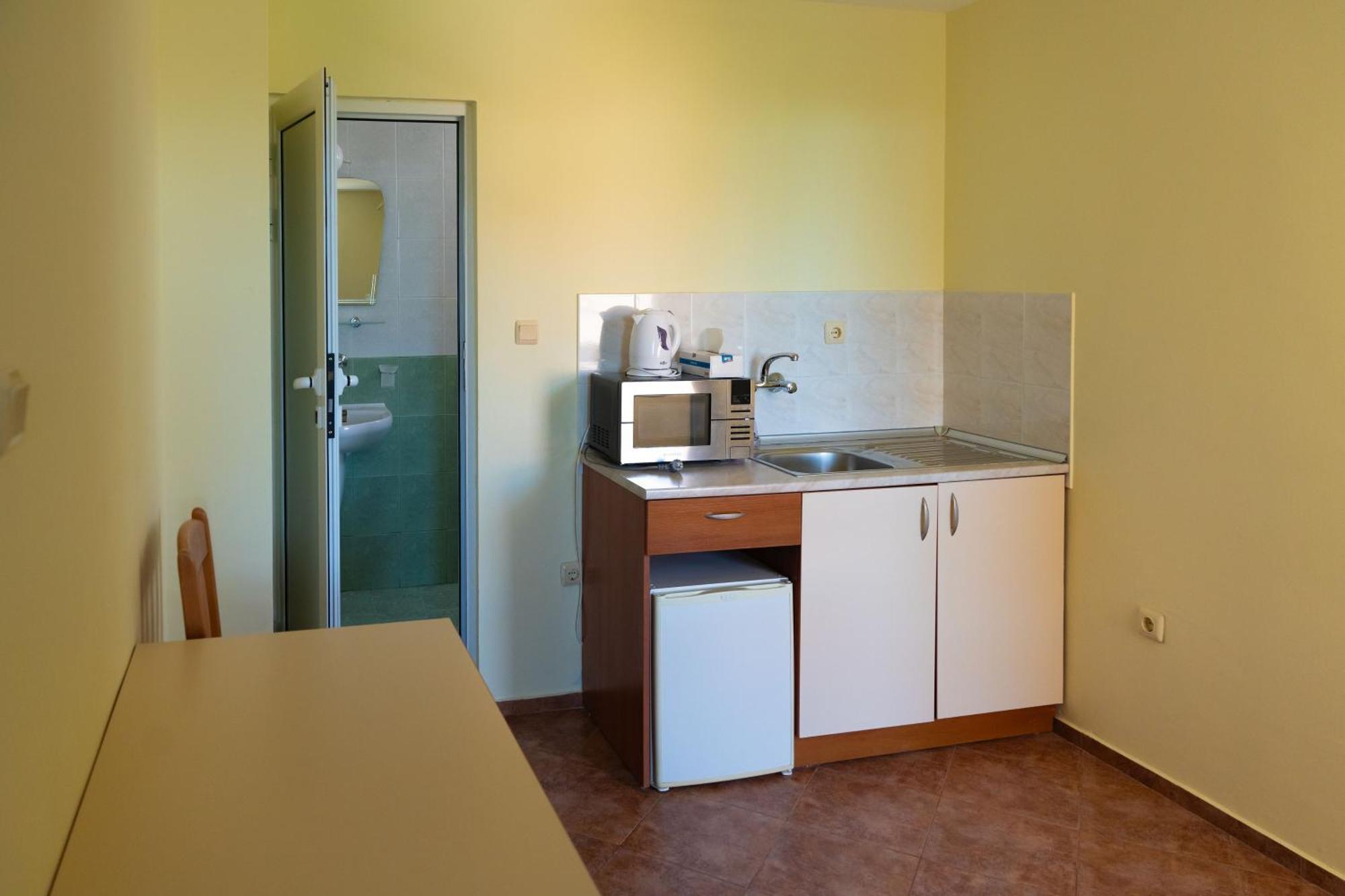 Zlatna Ribka Hotel เชอร์โนโมเรทส์ ภายนอก รูปภาพ