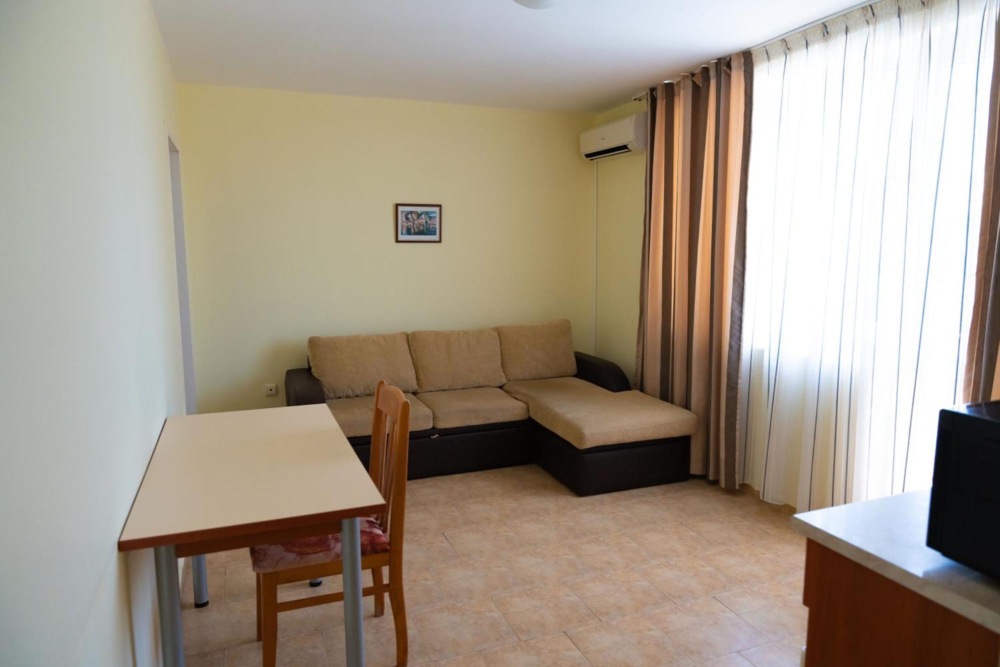 Zlatna Ribka Hotel เชอร์โนโมเรทส์ ภายนอก รูปภาพ